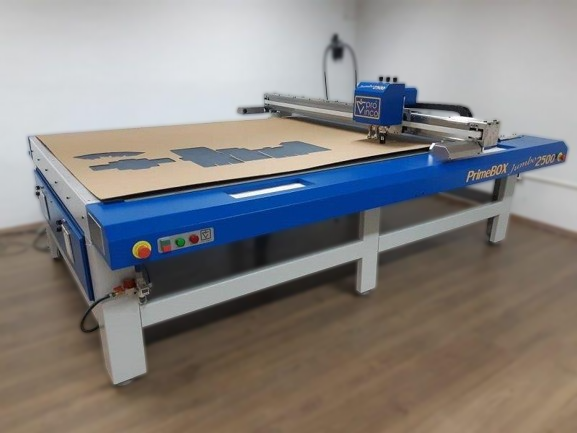  Máquina de Corte e Vinco